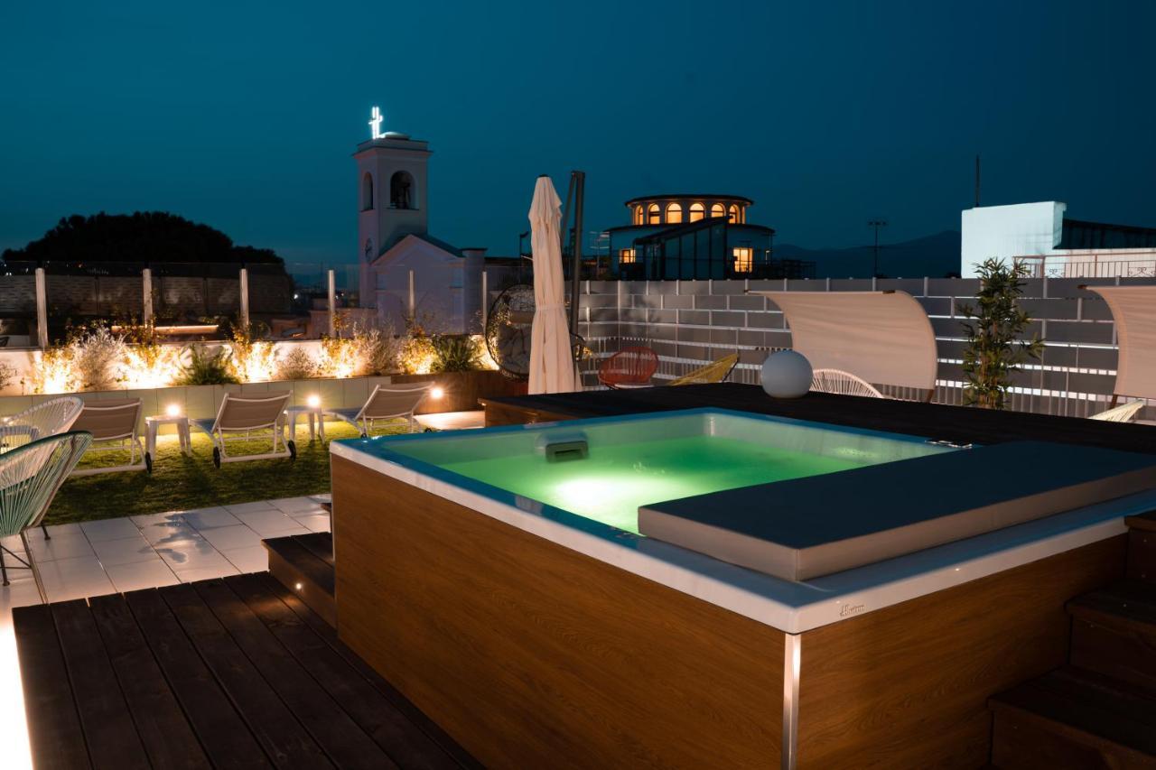 & Rooftop - Sky Apartment